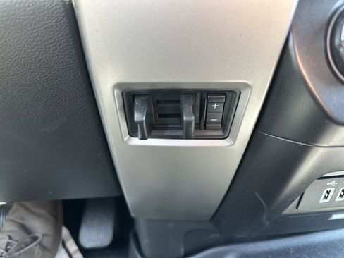 Used 2017 Ford F150 Lariat AWD/4WD image 31