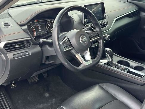 Used 2020 Nissan Altima 2.5 SR w/ Premium Package image 12