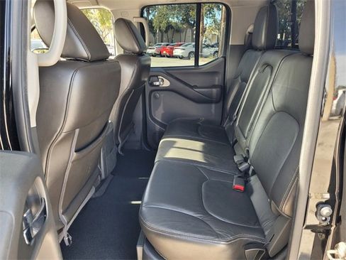 Used 2019 Nissan Frontier PRO-4X w/ Pro-4x Luxury Package image 14