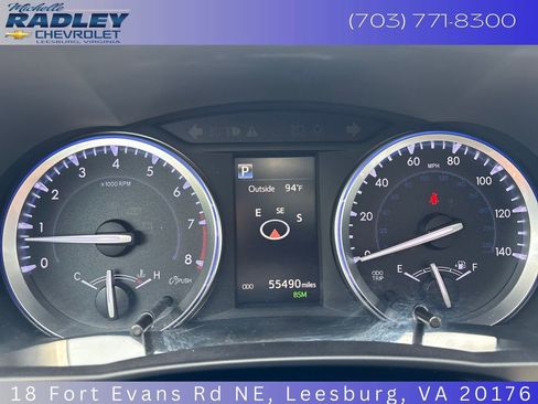 Used 2018 Toyota Highlander XLE AWD/4WD image 17