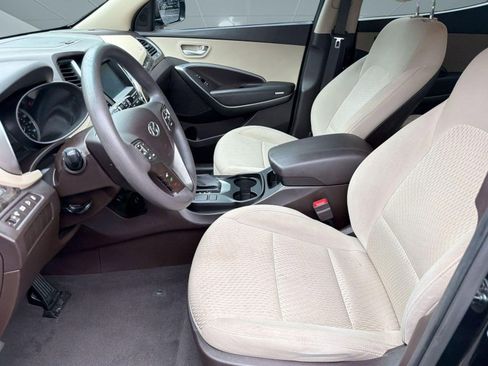 Used 2017 Hyundai Santa Fe Sport FWD image 5