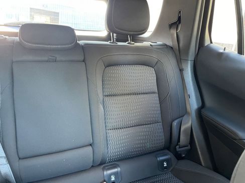 Used 2025 Chevrolet Equinox LT image 36