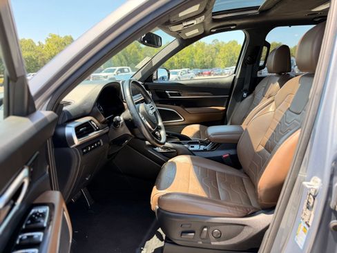 Used 2021 Kia Telluride SX w/ SX Prestige Package AWD/4WD image 13