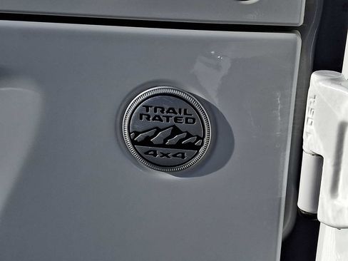 Used 2018 Jeep Wrangler Unlimited Sport S image 25