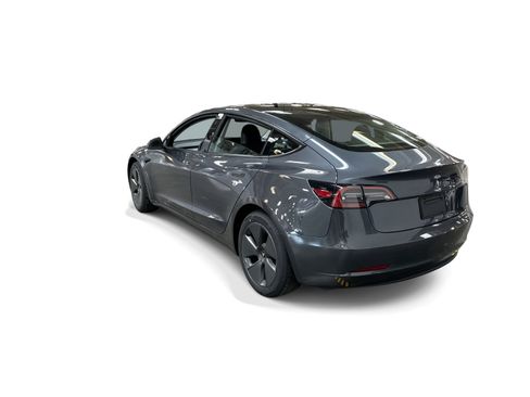 Certified 2023 Tesla Model 3 Standard Range RWD image 4