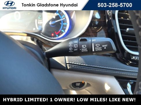 Used 2023 Chrysler Pacifica Limited image 13