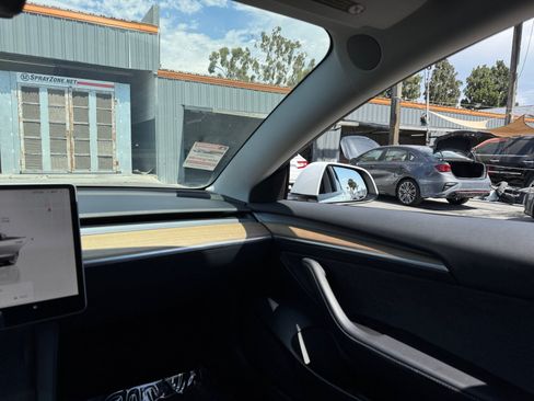 Used 2023 Tesla Model 3 Standard Range RWD image 18