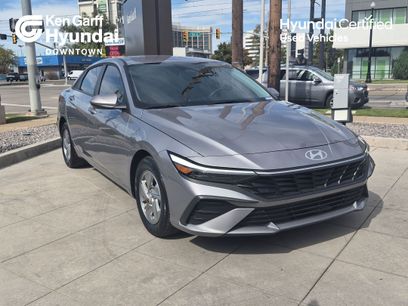 Certified 2025 Hyundai Elantra SE w/ Cargo Package