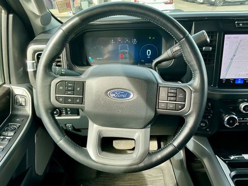 Used 2024 Ford F350 Lariat w/ FX4 Off-Road Package image 37