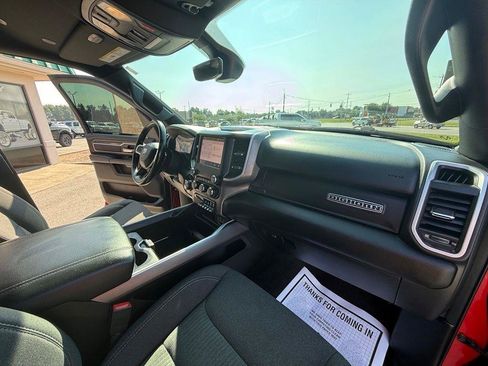 Used 2022 RAM 1500 Big Horn AWD/4WD image 14