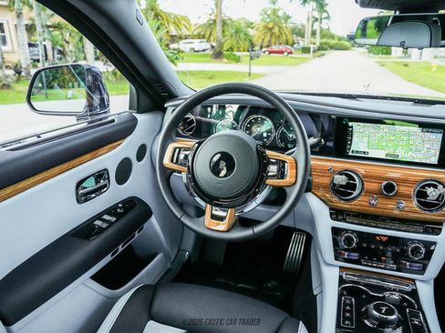 Used 2022 Rolls-Royce Ghost AWD/4WD image 55
