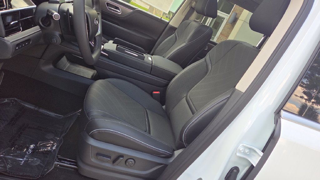 New 2027 INFINITI QX80 Luxe AWD/4WD image 16