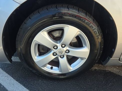 Used 2012 Toyota Sienna LE w/ Towing Pkg FWD image 9