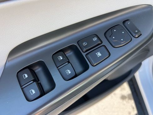 Used 2023 Hyundai Kona SEL image 10