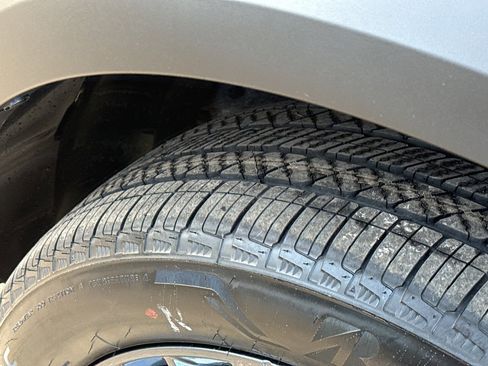 New 2026 Nissan Pathfinder SL image 10