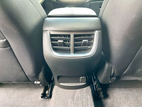 Used 2022 Chevrolet Malibu LT image 25