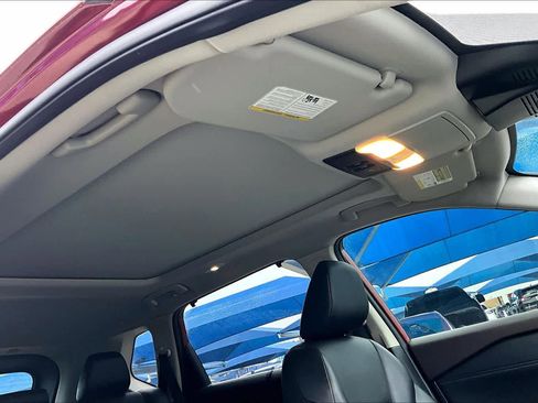 Used 2021 Nissan Rogue SV w/ Premium Package image 13