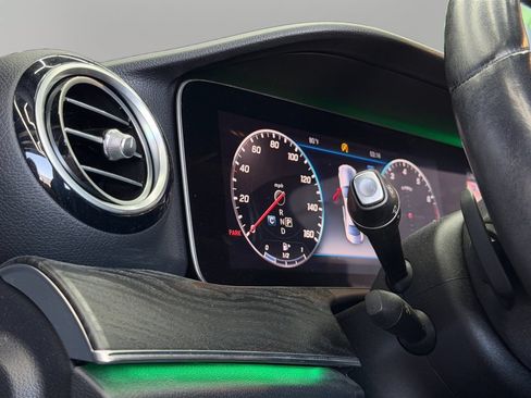 Used 2020 Mercedes-Benz E 350 Sedan image 18