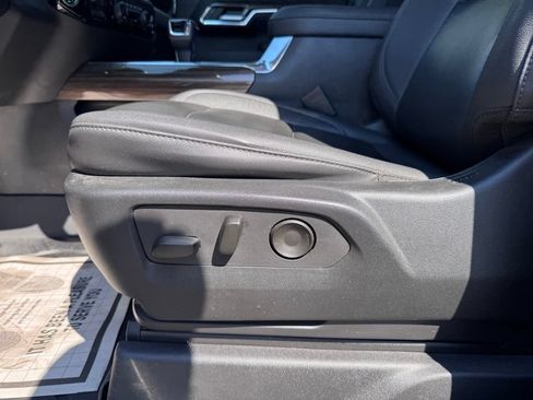 Used 2022 Chevrolet Silverado 1500 RST w/ Convenience Package II AWD/4WD image 11