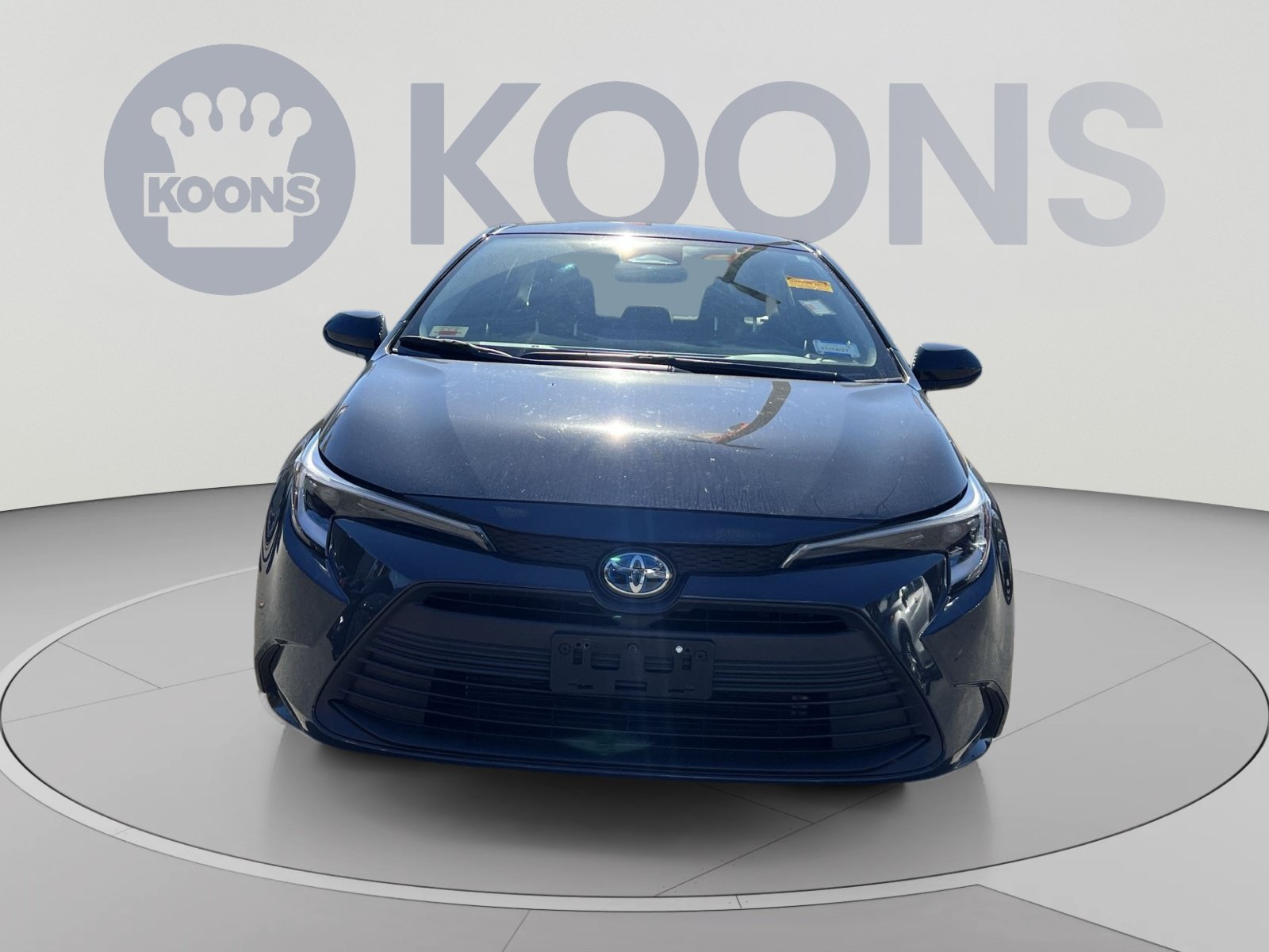 Used 2025 Toyota Corolla LE w/ LE Premium Package FWD image 4