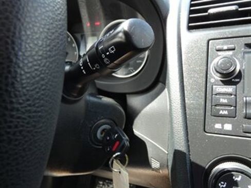 Used 2014 Subaru Crosstrek 2.0i Premium image 27