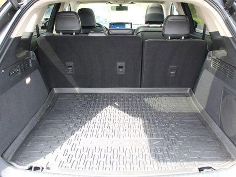 Used 2023 Lincoln Nautilus Reserve AWD/4WD image 5