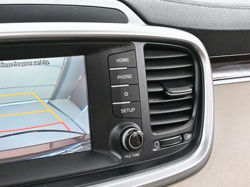 Used 2020 Kia Sorento EX FWD image 22