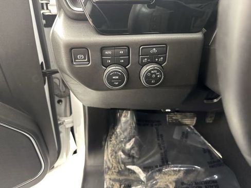 Used 2023 Chevrolet Silverado 1500 LT Trail Boss w/ Protection Package image 15