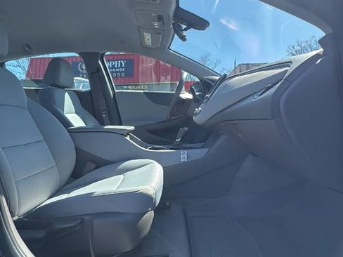 Used 2018 Chevrolet Malibu LS image 22
