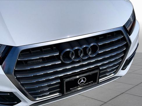 Used 2018 Audi Q7 3.0T Prestige AWD/4WD image 30