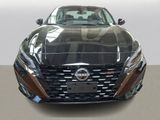 Used 2024 Nissan Altima 2.5 SR w/ SR Premium Package image 2