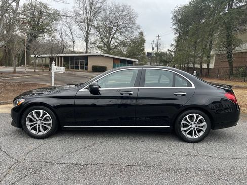 Used 2017 Mercedes-Benz C 300 Sedan image 5