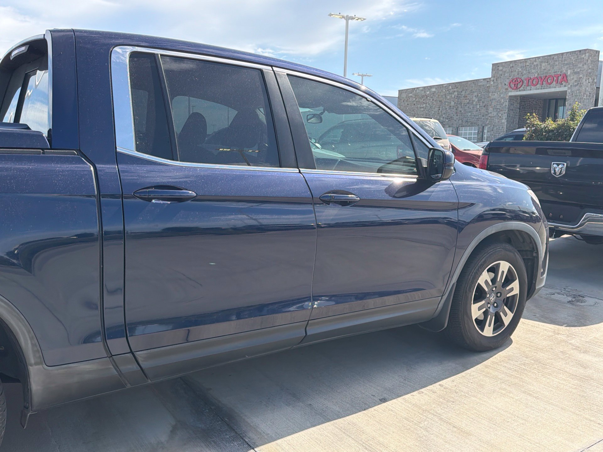Used 2019 Honda Ridgeline RTL image 2