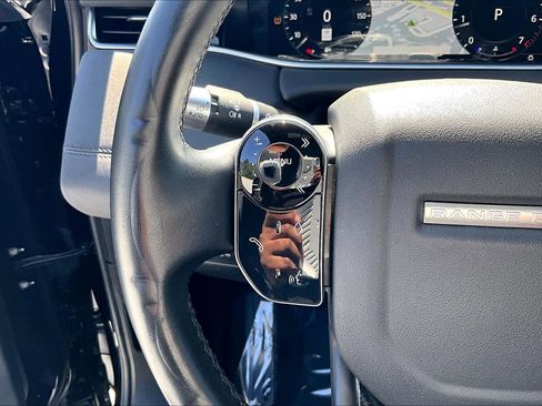 Used 2020 Land Rover Range Rover Evoque SE image 23