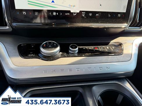 Used 2025 Ford Expedition Max Platinum AWD/4WD image 24