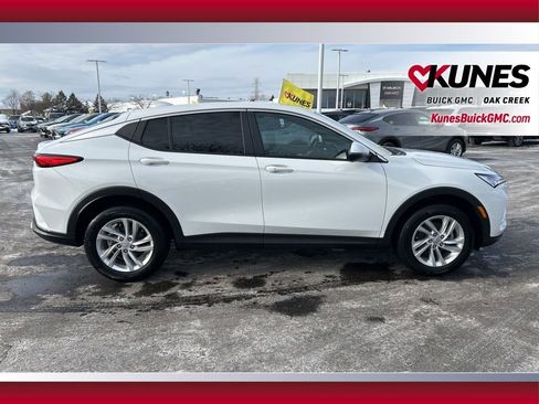 New 2026 Buick Envista Preferred w/ Convenience I Package image 3