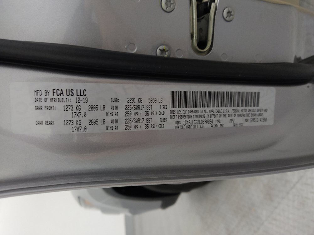Used 2020 Jeep Cherokee Latitude FWD image 33