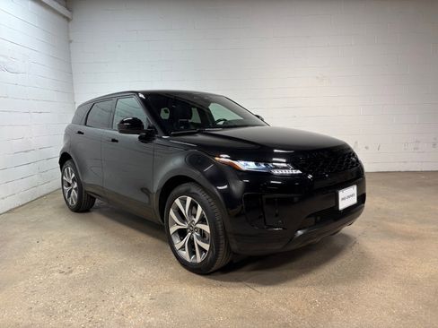 Used 2023 Land Rover Range Rover Evoque S AWD/4WD image 4