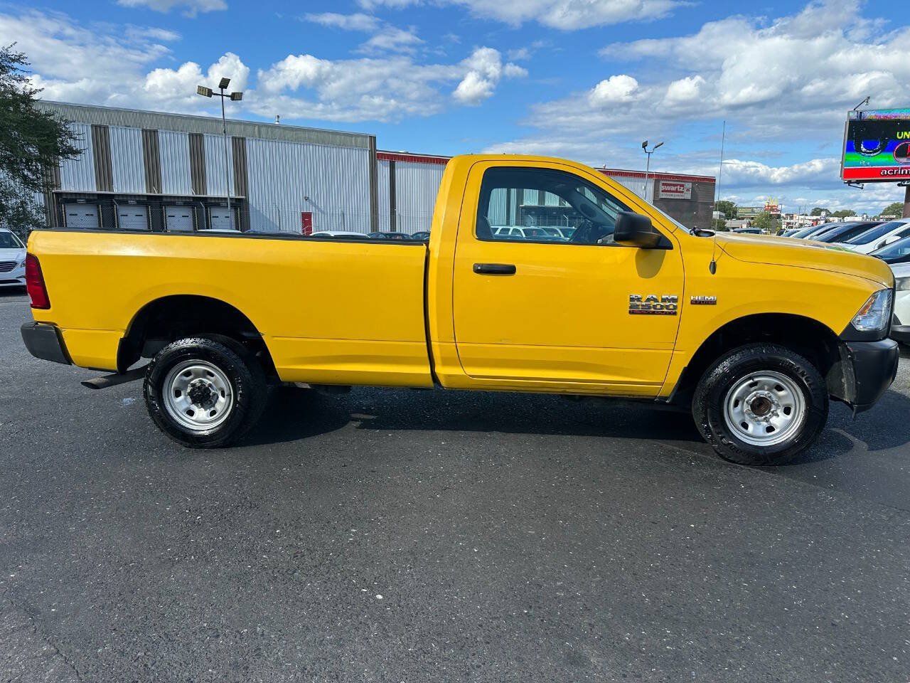 Used 2018 RAM 2500 Tradesman w/ Power Accessory Group RWD image 8