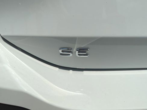New 2026 Volkswagen Tiguan SE AWD/4WD image 45