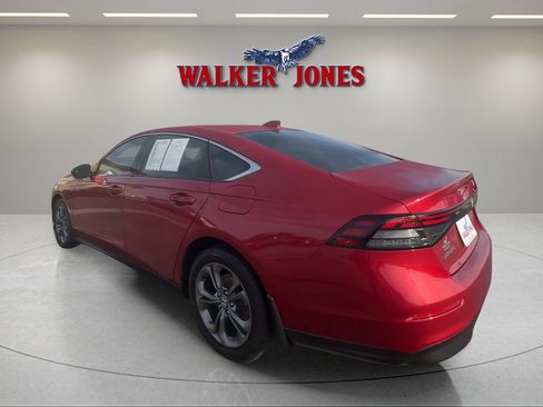 Used 2024 Honda Accord EX image 5
