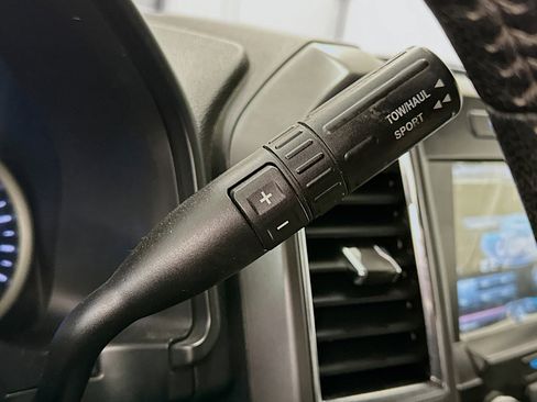 Used 2015 Ford F150 XLT w/ Equipment Group 302A Luxury image 24