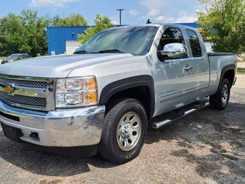 Used 2013 Chevrolet Silverado 1500 LT AWD/4WD image 1