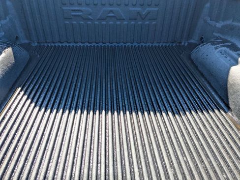 Used 2019 RAM 1500 Big Horn AWD/4WD image 19