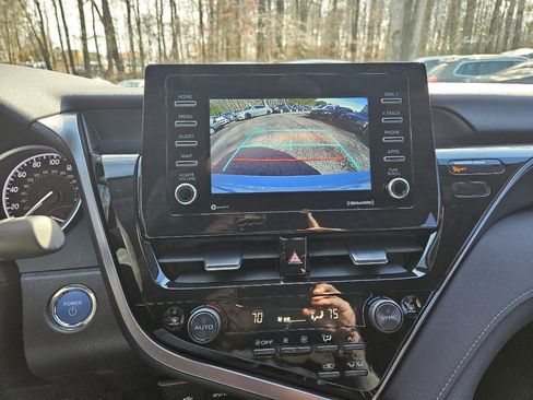 Used 2022 Toyota Camry LE image 35