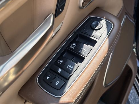 Used 2019 RAM 1500 Limited AWD/4WD image 13
