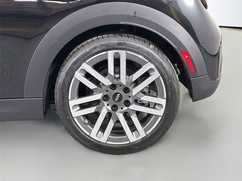 New 2026 MINI Cooper 2-Door Hardtop FWD image 28