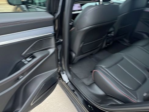 Used 2024 Jeep Wagoneer Launch Edition image 24