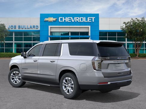 New 2026 Chevrolet Suburban LT RWD image 3