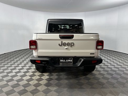 Certified 2023 Jeep Gladiator Overland image 7